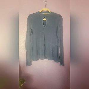 American Eagle Long Sleeve w/ Keyhole